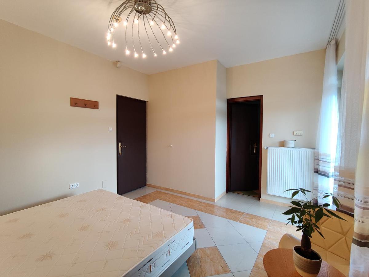 Appartement Bliss Rest à Nyíregyháza Extérieur photo